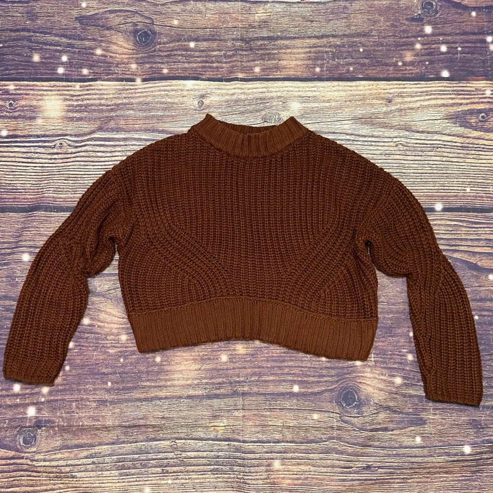 Womens Moon & Madison rust brown chunky cropped sweater. Size small. VGUC.